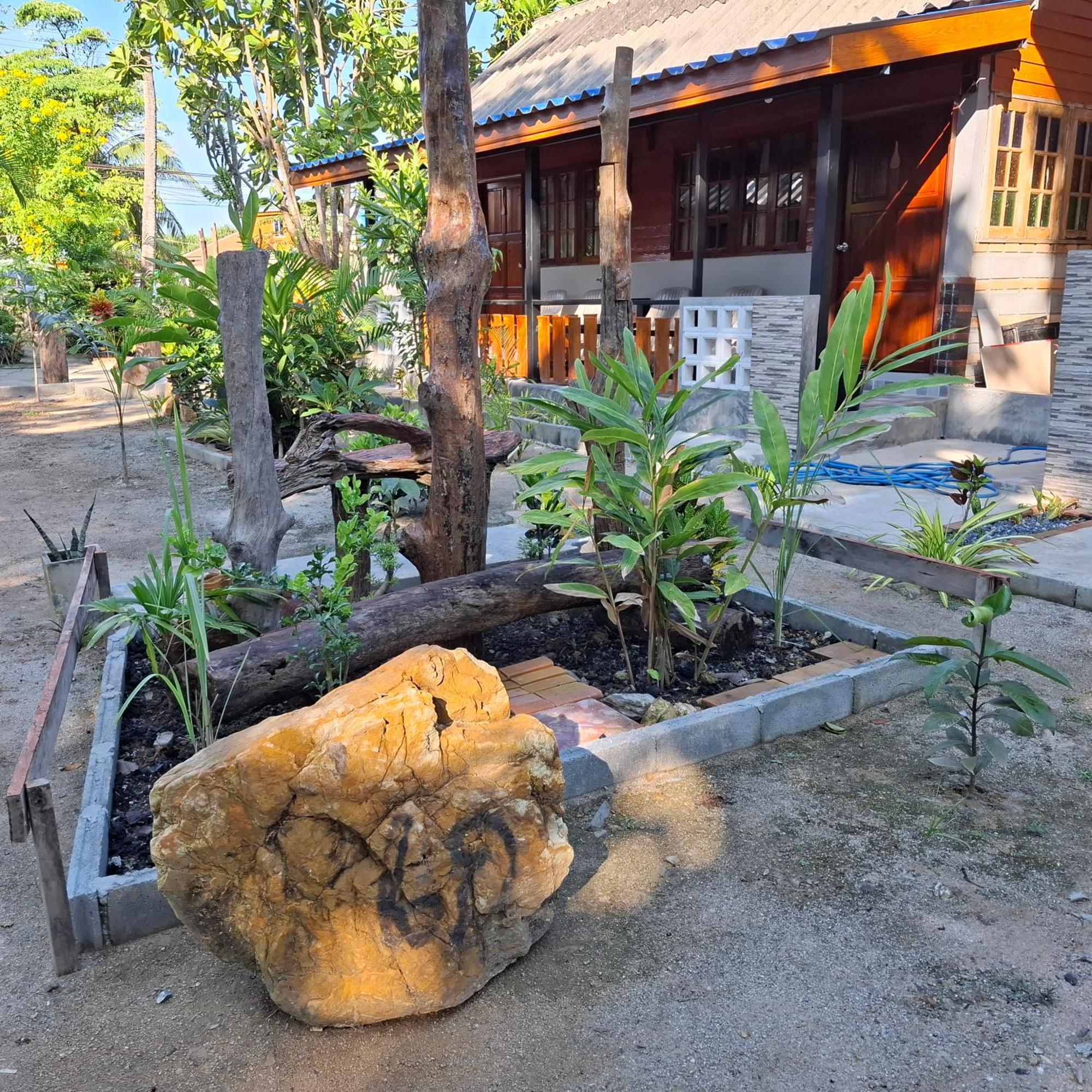 Lanta Valom Buri Villa Koh Lanta Room photo