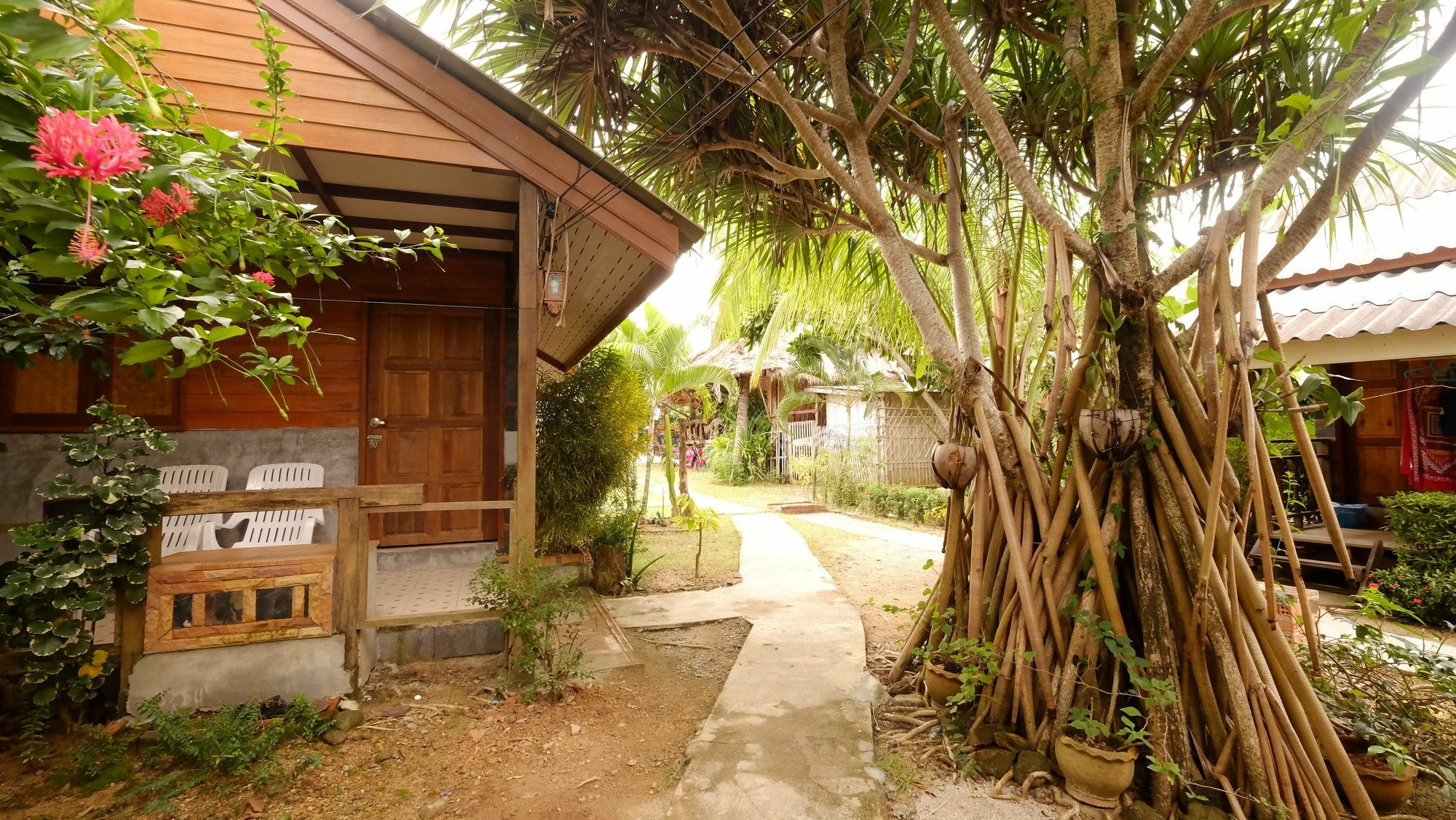 Lanta Valom Buri Villa Koh Lanta Exterior photo